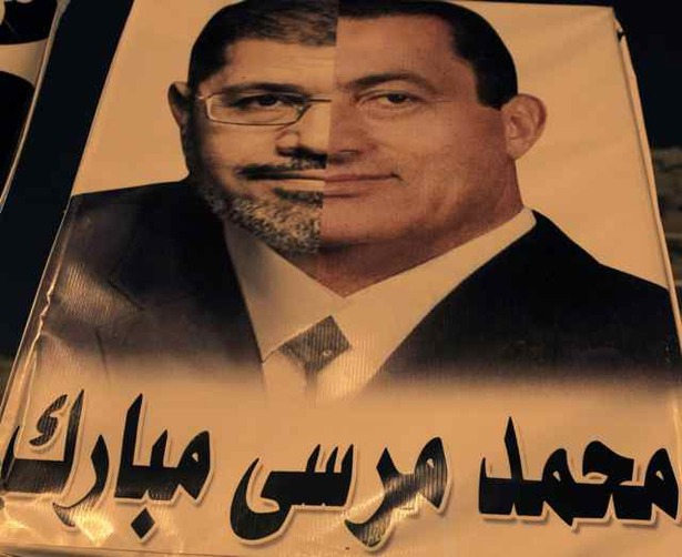 morsi mubarak 2-thumb-615x502-106192