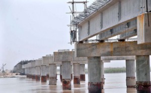 Bridge-on-River-Indus-well-in-progress