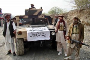 Pakistan-Taliban-Humvee