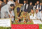 سانحہ مستونگ میں شہید پشتونوں کی یاد میں شمعیں جلا نے والے اور دیوبندی مولویوں کا فتویٰ
