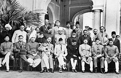 250px-Muslim_League_leaders_after_a_dinner_party,_1940_(Photo_429-6)